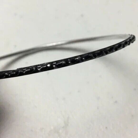 Black Bracelet Lot 5 Enameled Metal Bangles Goth Punk Gothic Costume Jewelry - Picture 6 of 8